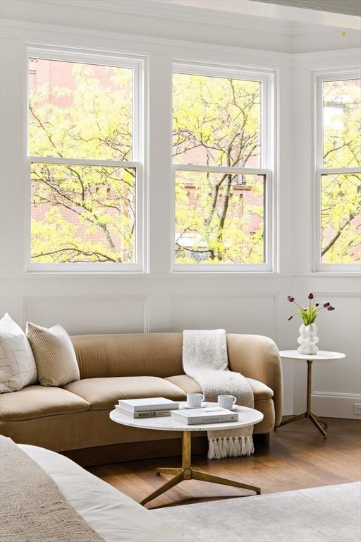 240 Commonwealth Ave Unit 2, Boston, MA 02116 - view of sunroom / solarium