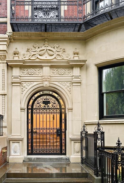 240 Commonwealth Ave Unit 2, Boston, MA 02116 - entrance to property featuring stone siding
