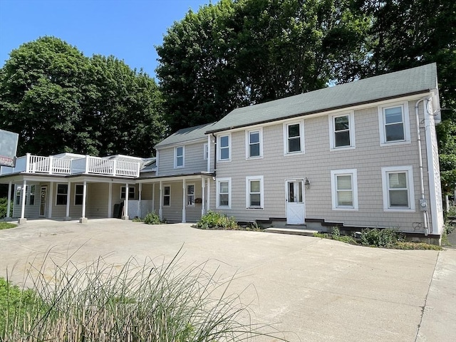 20 Cross St, Salem, MA 01970 - view of colonial inspired home