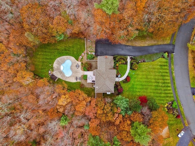 6 Bishop Ln, Middleton, MA 01949 - aerial overview of property's location featuring a pool area