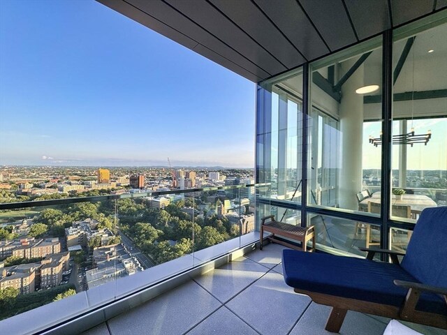 188 Brookline Ave Unit Ph29A, Boston, MA 02215 - balcony with a city view