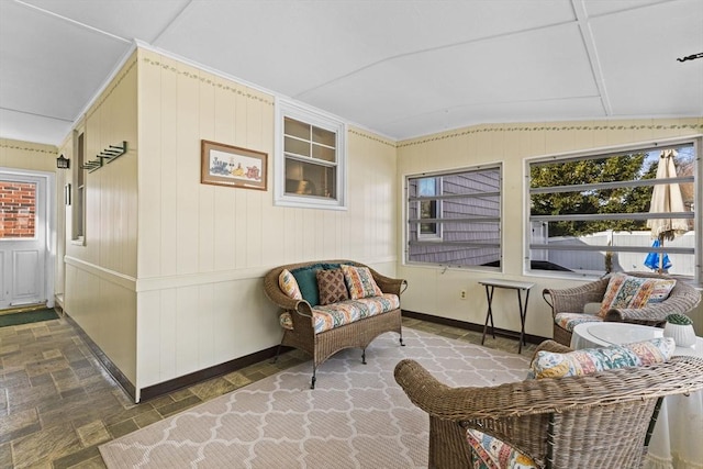 sunroom with lofted ceiling