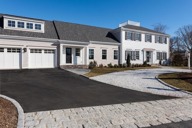 view of front facade with a garage