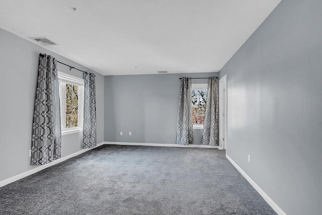 view of carpeted spare room