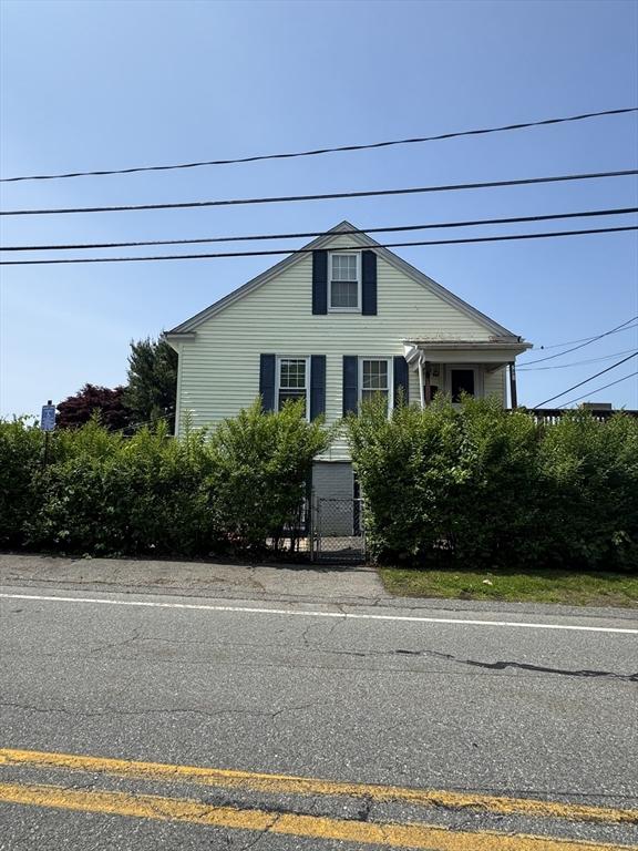 229 Oneil Rd, Somerset, MA 02725 - view of front facade