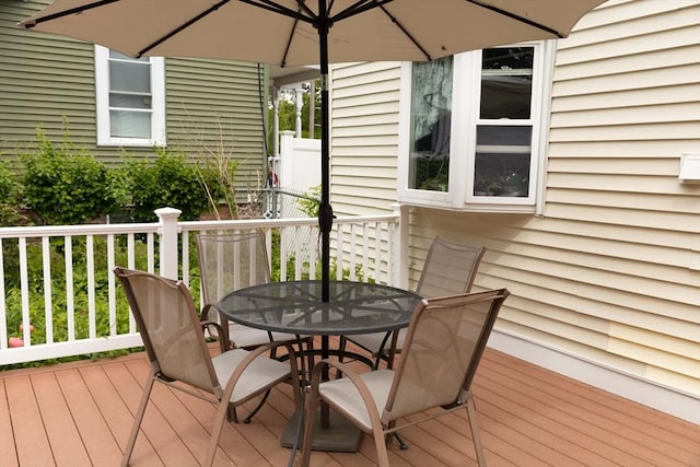 69 Front St, Shirley, MA 01464 - deck with outdoor dining area