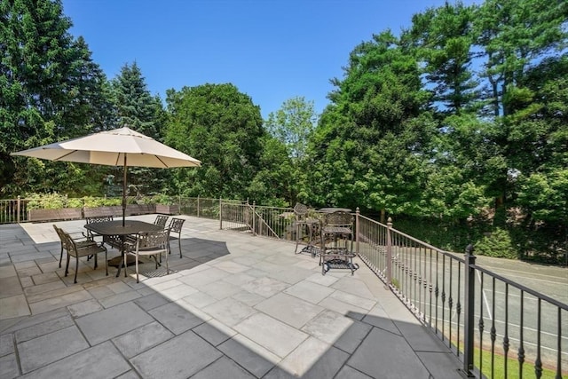 view of patio with outdoor dining space