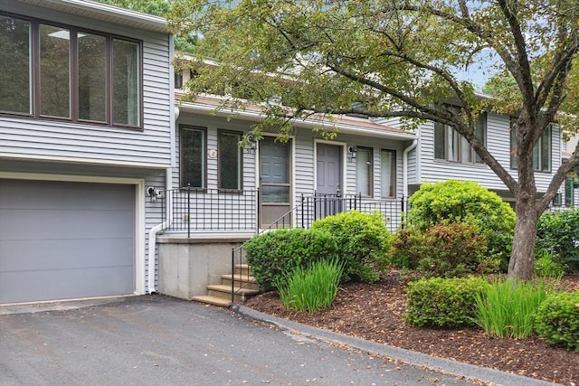 51 Nottingham Rd Unit 51, Grafton, MA 01519 - view of front of home with an attached garage and driveway