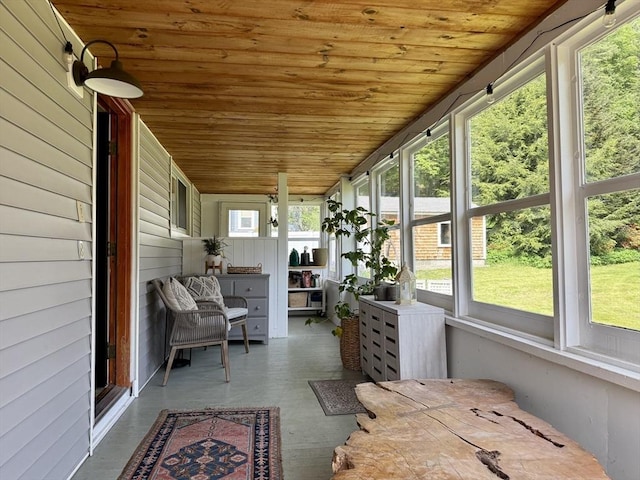12 Wellington St, Buckland, MA 01370 - view of sunroom / solarium