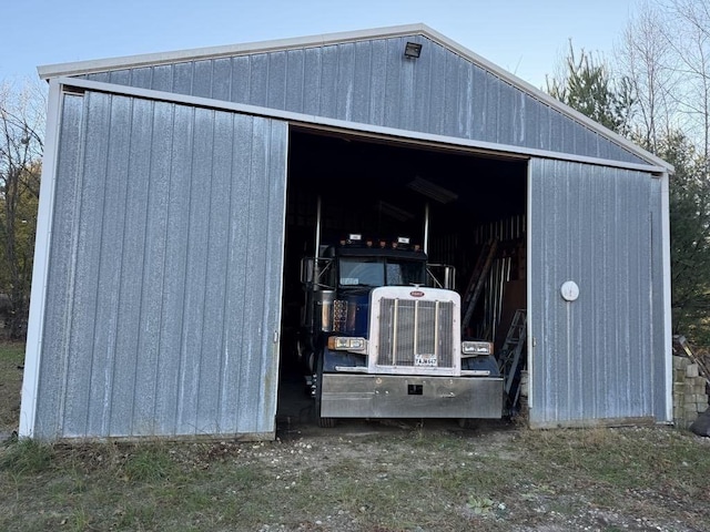 view of outbuilding