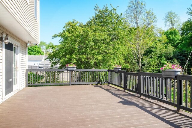 46 Frairy St, Medfield, MA 02052