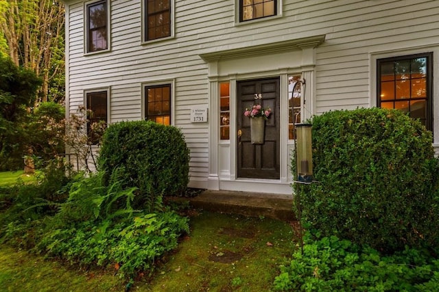 38 S St, Grafton, MA 01519 - entrance to property