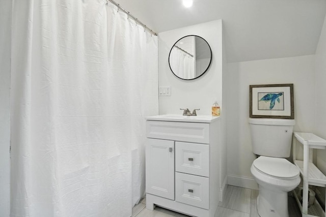 182 Winn St, Woburn, MA 01801 - full bath featuring toilet and vanity
