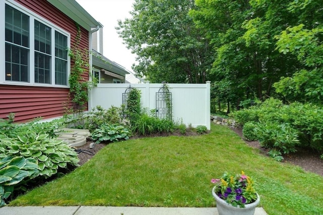 44 Stevens Rd Unit 44, Hudson, MA 01749 - view of yard