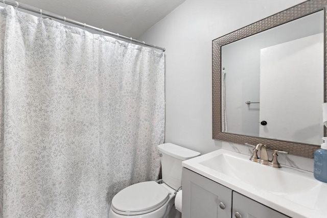 18 Buena Vis Unit 18, Franklin, MA 02038 - bathroom featuring toilet, vanity, and a shower with curtain