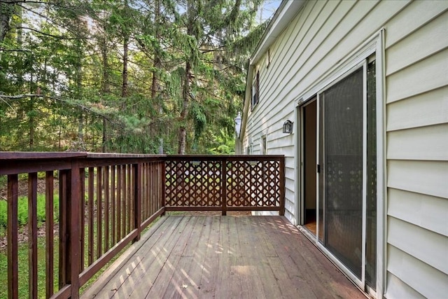39 Mashapaug Rd, Sturbridge, MA 01566 - view of wooden deck