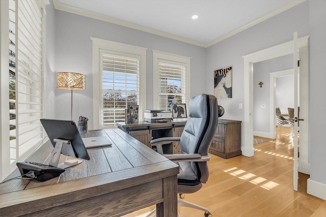 office with baseboards, recessed lighting, light wood-style flooring, and crown molding