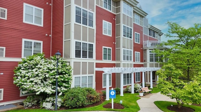 35 Commonwealth Ave Unit 404, Newton, MA 02467 - view of building exterior