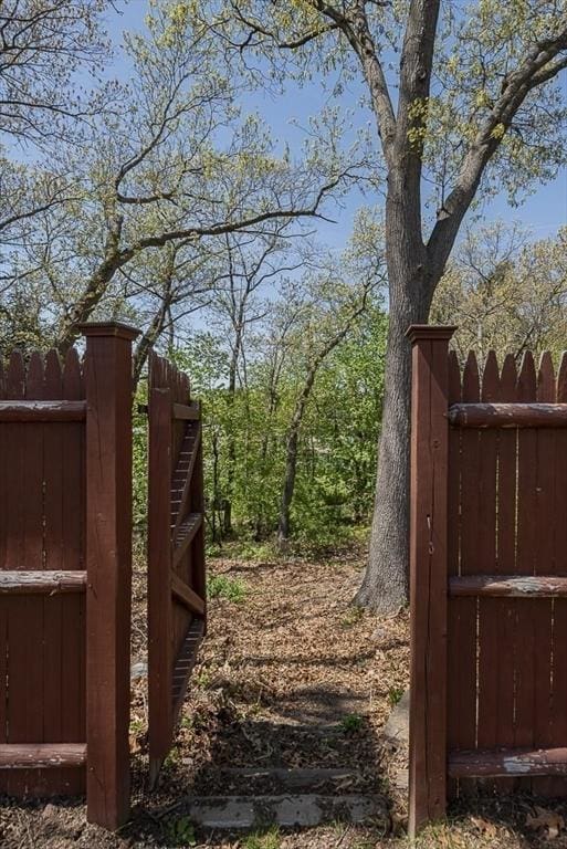 17 Woodcliff Rd, Quincy, MA 02169 - view of gate