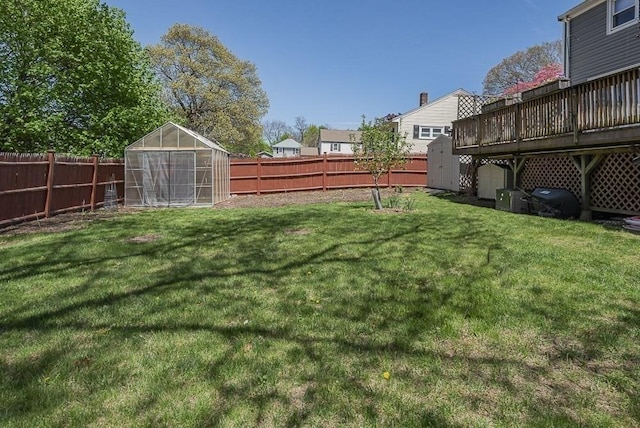 17 Woodcliff Rd, Quincy, MA 02169 - view of yard with a greenhouse and a deck