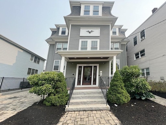 view of front of house featuring covered porch