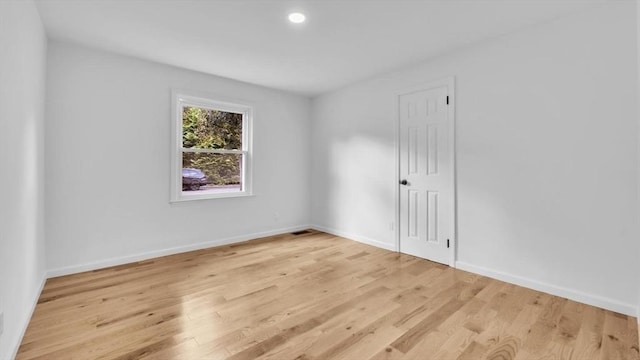 90 Fox Farms Rd, Northampton, MA 01062 - unfurnished room with light wood-type flooring, baseboards, and recessed lighting