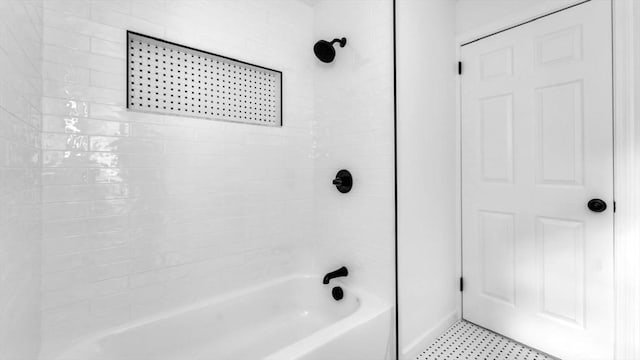 90 Fox Farms Rd, Northampton, MA 01062 - bathroom with washtub / shower combination