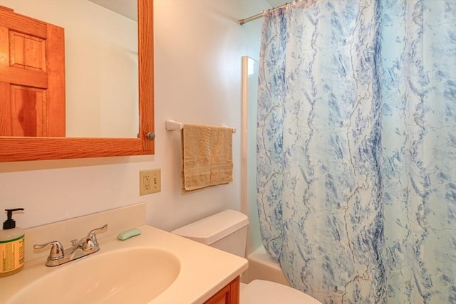 7 Chandler Way Unit 7, Northborough, MA 01532 - bathroom featuring vanity and shower / tub combo