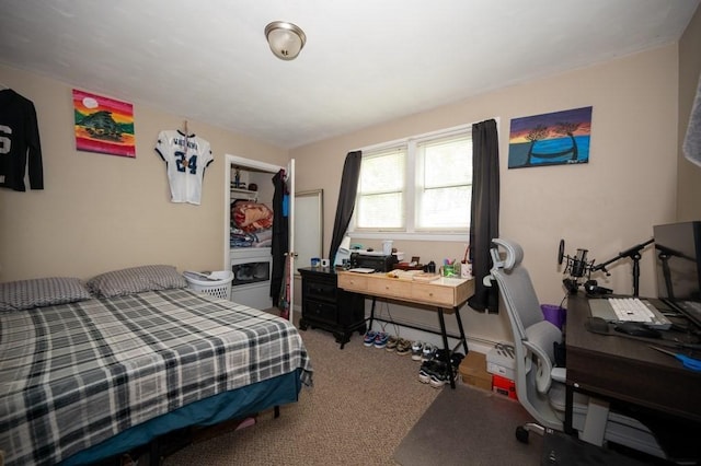 60 High Ridge Rd, Worcester, MA 01602 - carpeted bedroom featuring a desk