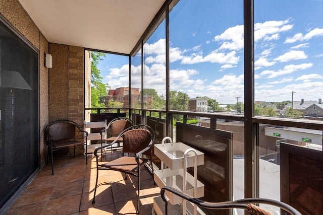 990 Massachusetts Ave Unit A37, Arlington, MA 02476 - sunroom with floor to ceiling windows