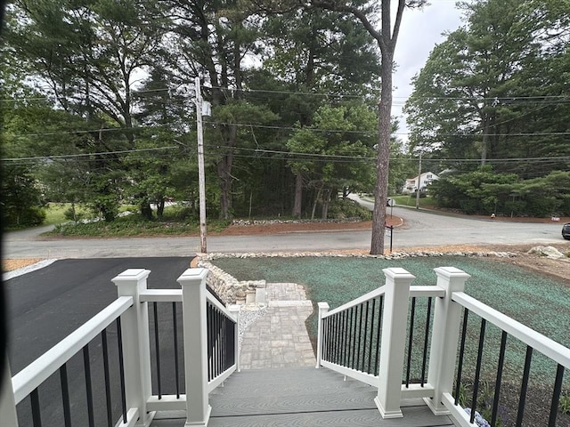 58 Dudley Rd, Billerica, MA 01821 - view of porch