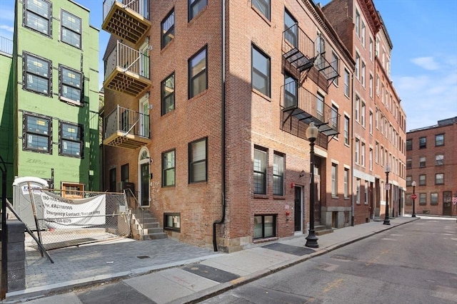 190 Salem St Unit 2, Boston, MA 02113 - view of apartment building / complex