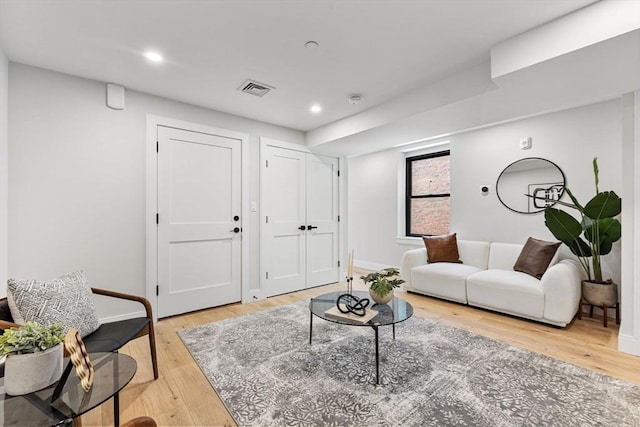 190 Salem St Unit 2, Boston, MA 02113 - living area featuring light wood-style flooring, recessed lighting, and baseboards