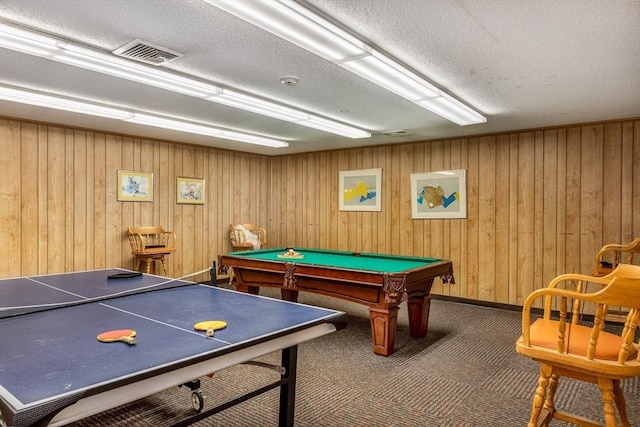 playroom featuring carpet floors, visible vents, a textured ceiling, and pool table