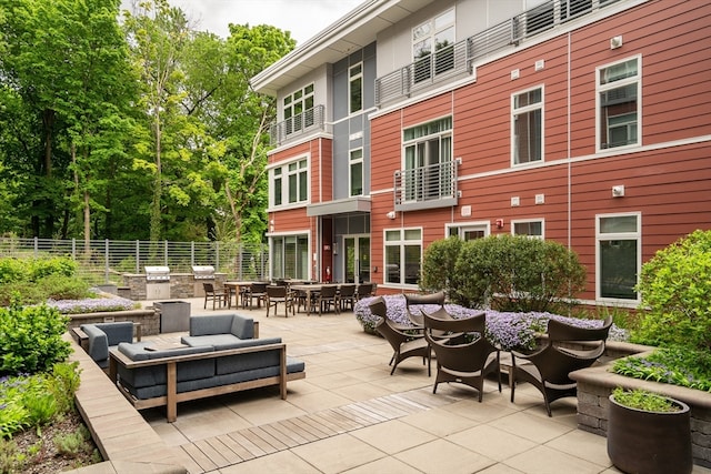 view of patio / terrace featuring outdoor lounge area