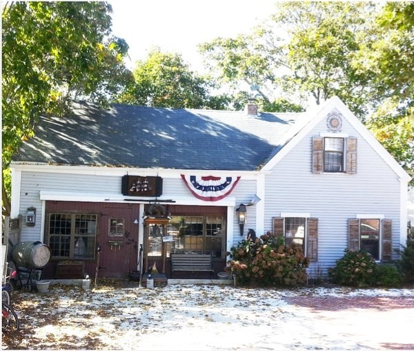 view of front of home with a porch