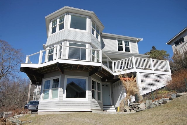 view of front facade featuring a deck