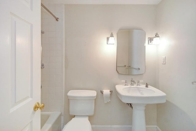15 Edmonds Rd Unit 15, Concord, MA 01742 - bathroom featuring toilet, shower / bath combination, and baseboards