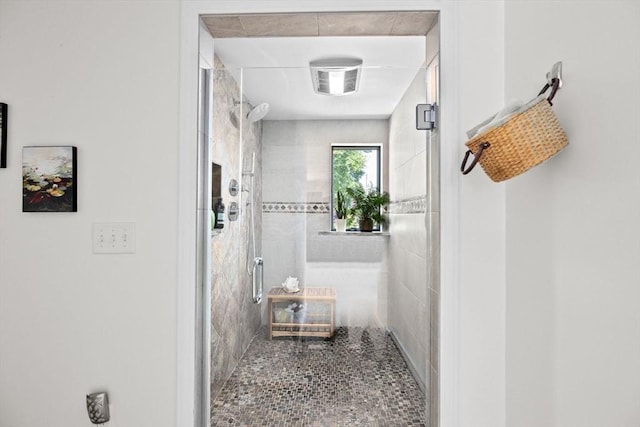 full bathroom featuring a stall shower