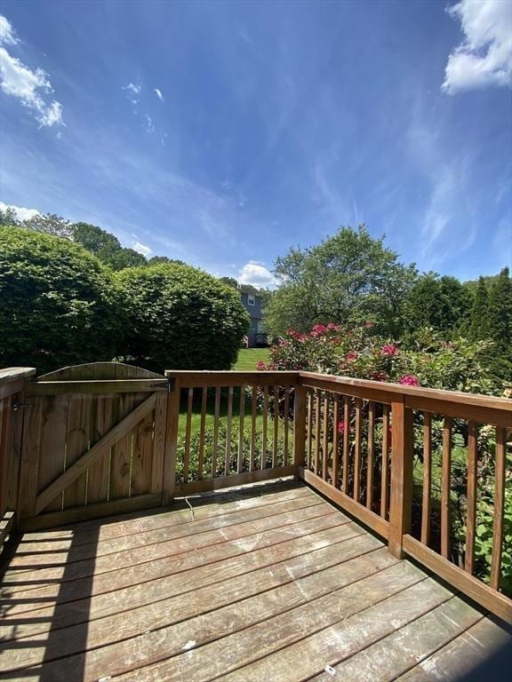 270 Sunderland Rd Unit 11, Worcester, MA 01604 - view of wooden deck