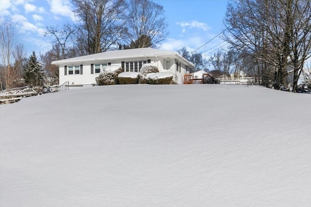 view of front of house