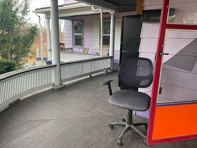 view of patio / terrace featuring covered porch