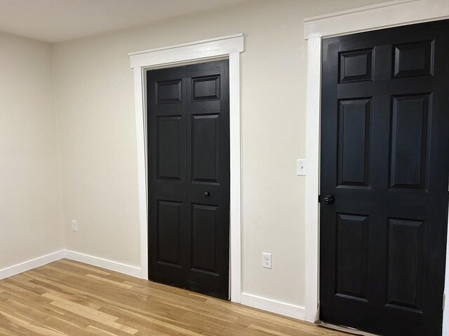 61 Esta Rd, Plymouth, MA 02360 - foyer entrance with light wood-type flooring