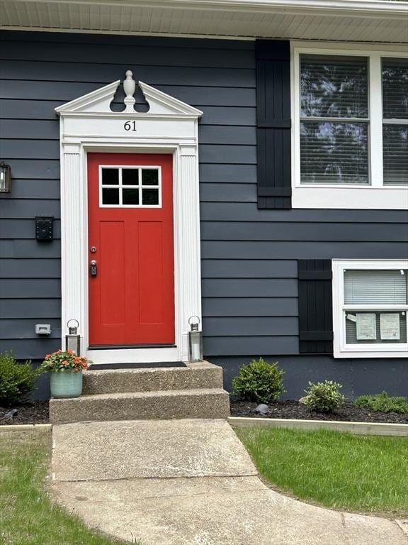 61 Esta Rd, Plymouth, MA 02360 - property entrance