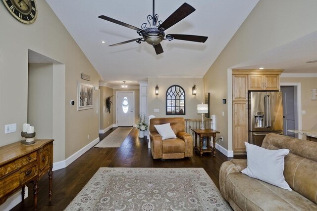 living room with recessed lighting, dark wood-type flooring, baseboards, and ceiling fan