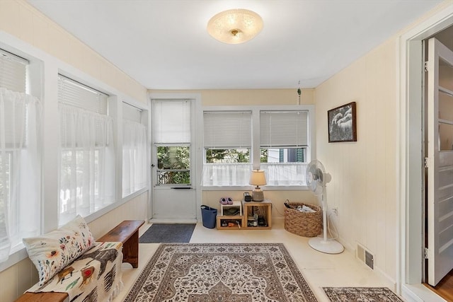 890 Westford St, Lowell, MA 01850 - view of living area