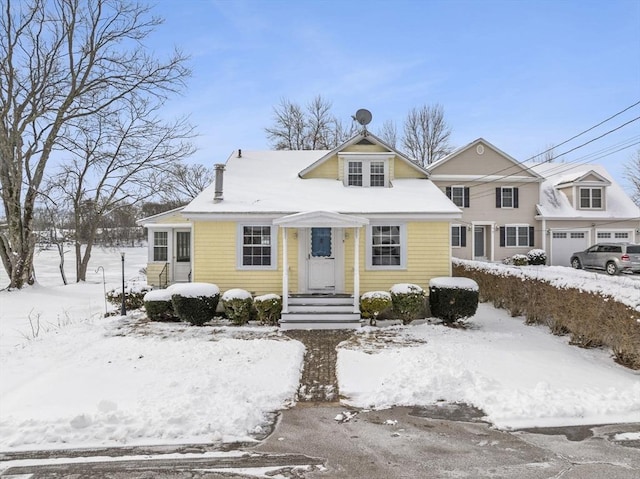 view of front of house featuring a garage