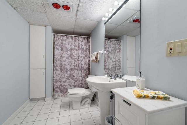 27 Quarryridge Ln Unit 27, Rockport, MA 01966 - bathroom with a drop ceiling and tile patterned floors