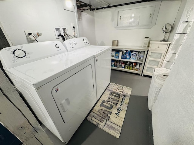 16 3rd St, Framingham, MA 01702 - laundry room with independent washer and dryer