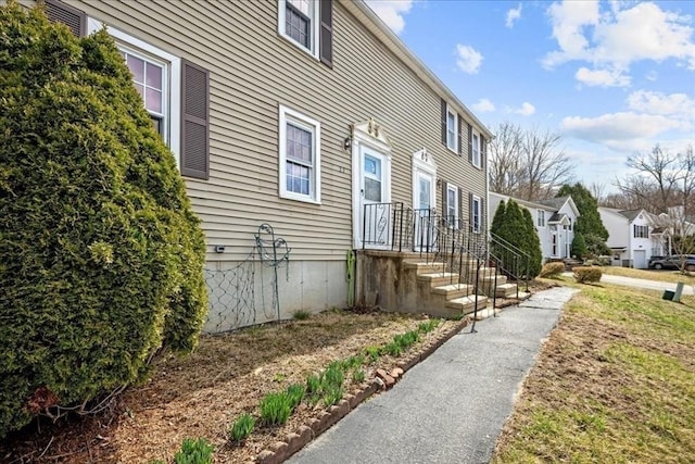 23 Vincent Cir, Worcester, MA 01604 - view of property exterior featuring a residential view